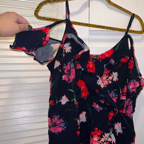 EXPRESS BLUE FLORAL RUFFLE TRIM MAXI DRESS - Picture 3 of 6